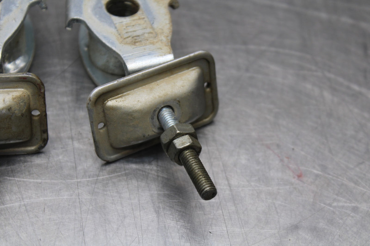 08 HONDA CBR125R SWINGARM CHAIN TENSIONER ADJUSTMENT BRACKETS  BB804