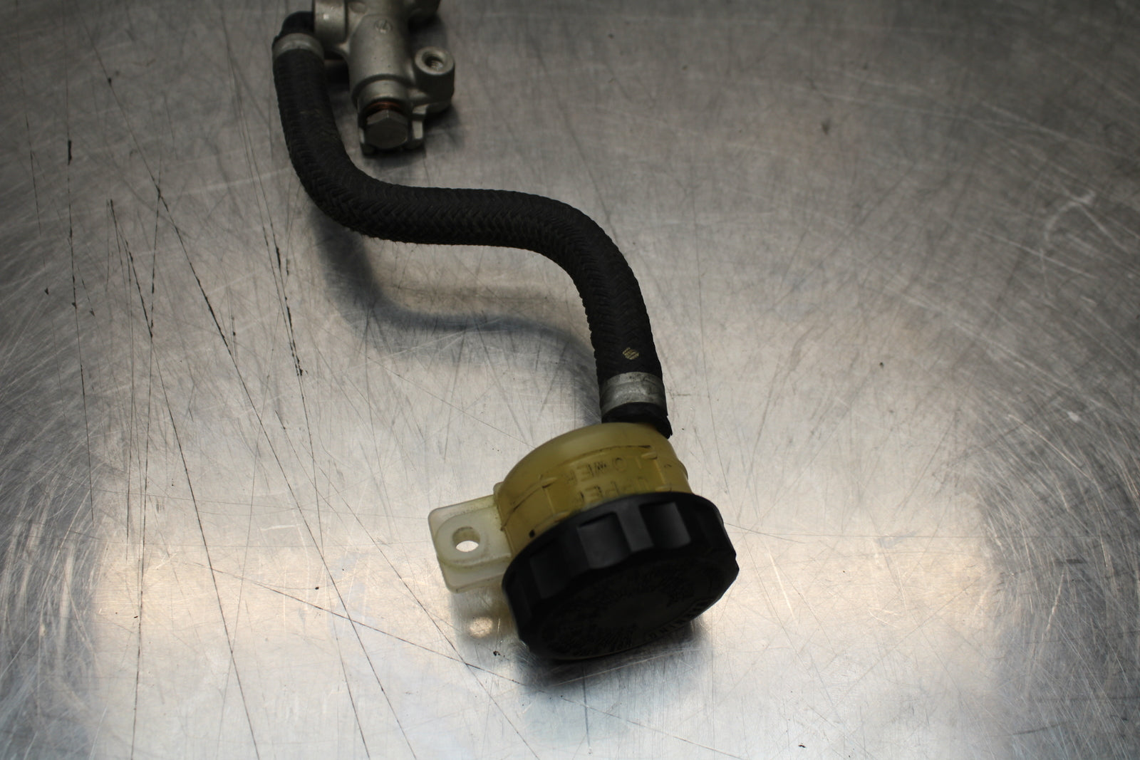 04-05 KAWASAKI NINJA ZX10R REAR BACK BRAKE MASTER CYLINDER W RESERVOIR BB163