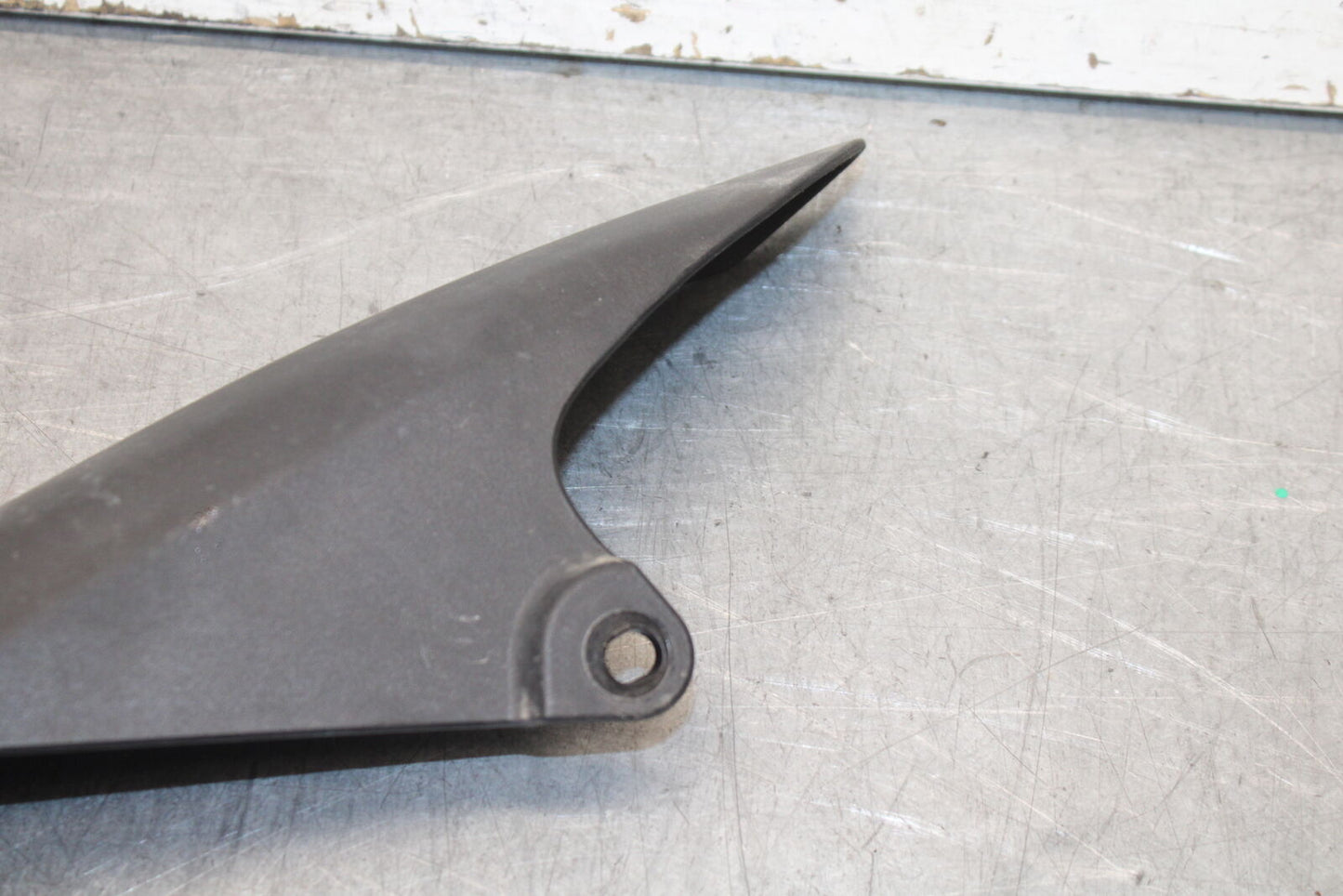 09-12 KAWASAKI NINJA ZX6R REAR BACK DRIVE CHAIN GUARD COVER SHIELD BB698