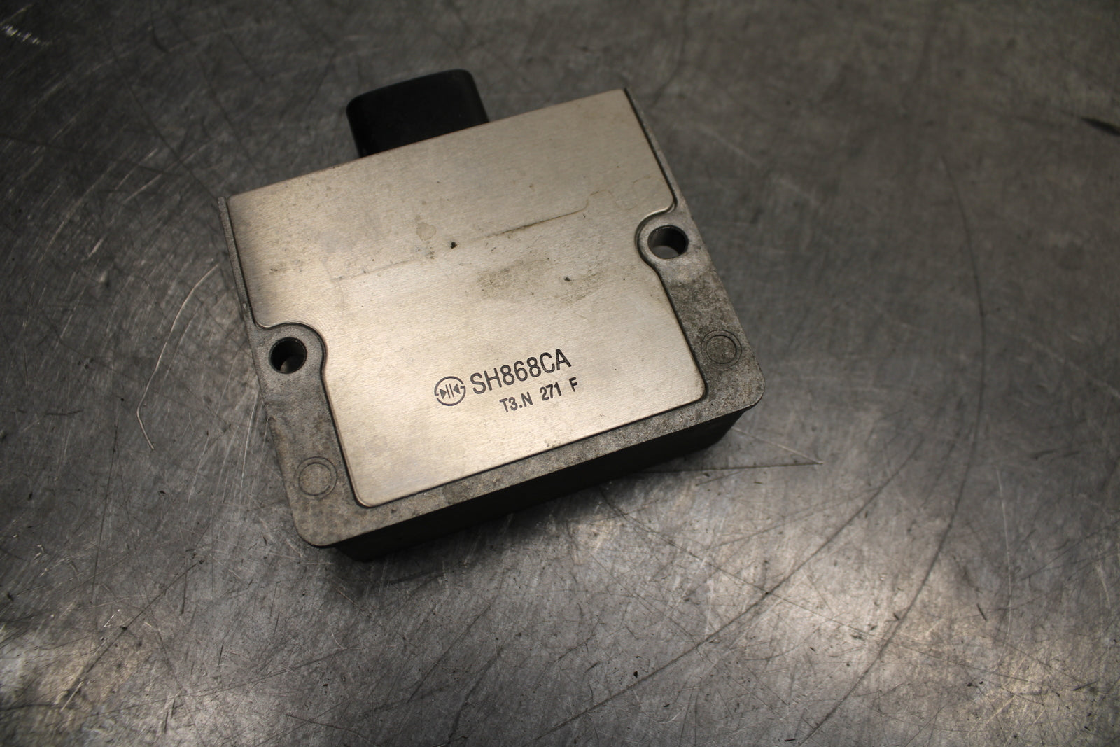 24 KAWASAKI NINJA 500 ABS RECTIFIER VOLTAGE REGULATOR BB744