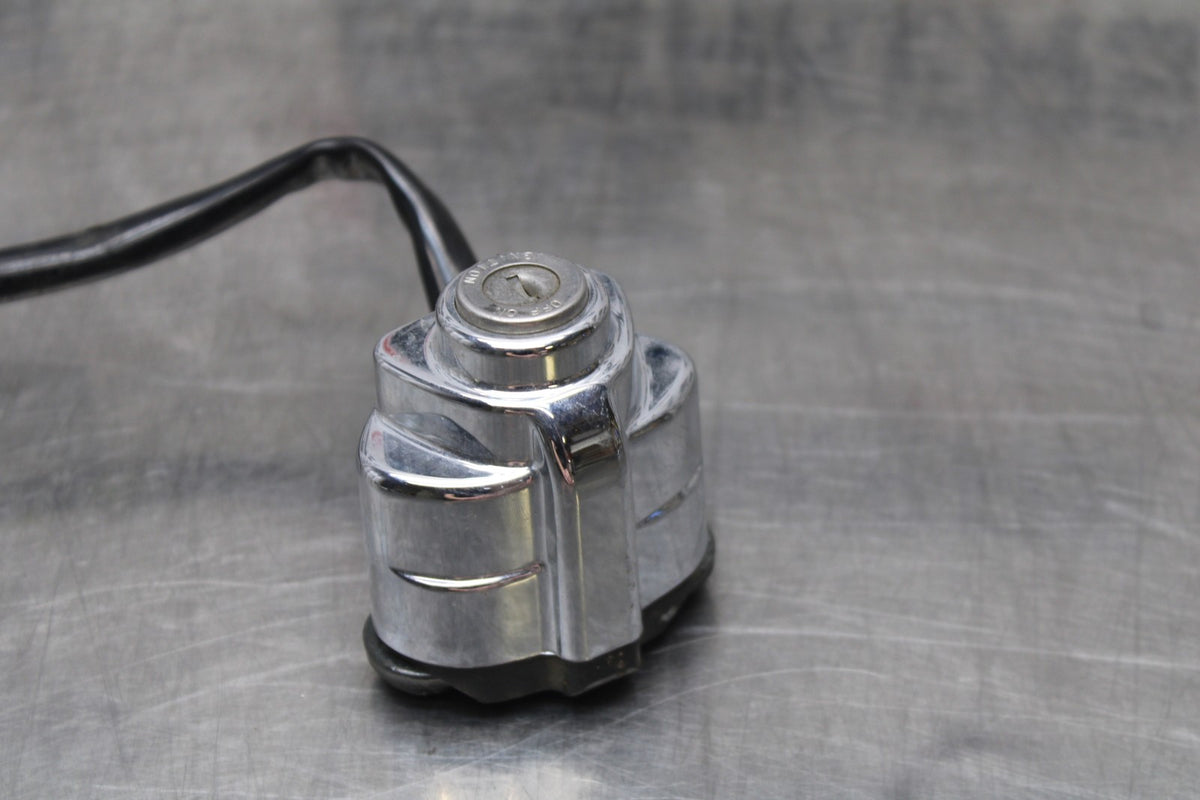 07 HONDA VTX1300R IGNITION LOCK & HELMET LOCK NO KEY BB825