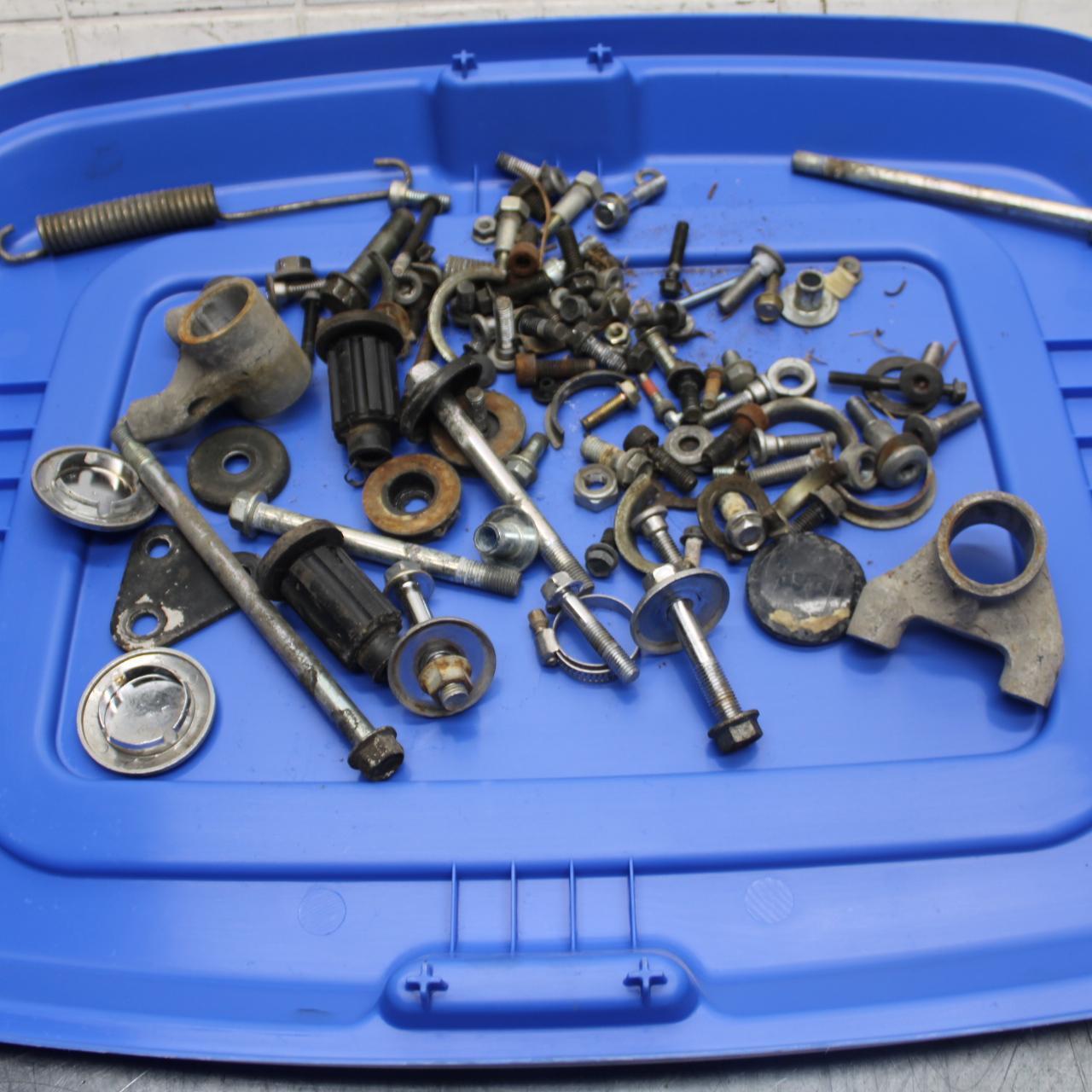 1996 Kawasaki Ninja 600R ZX600C LEFTOVER MOUNTING BOLTS HARDWARE BB35