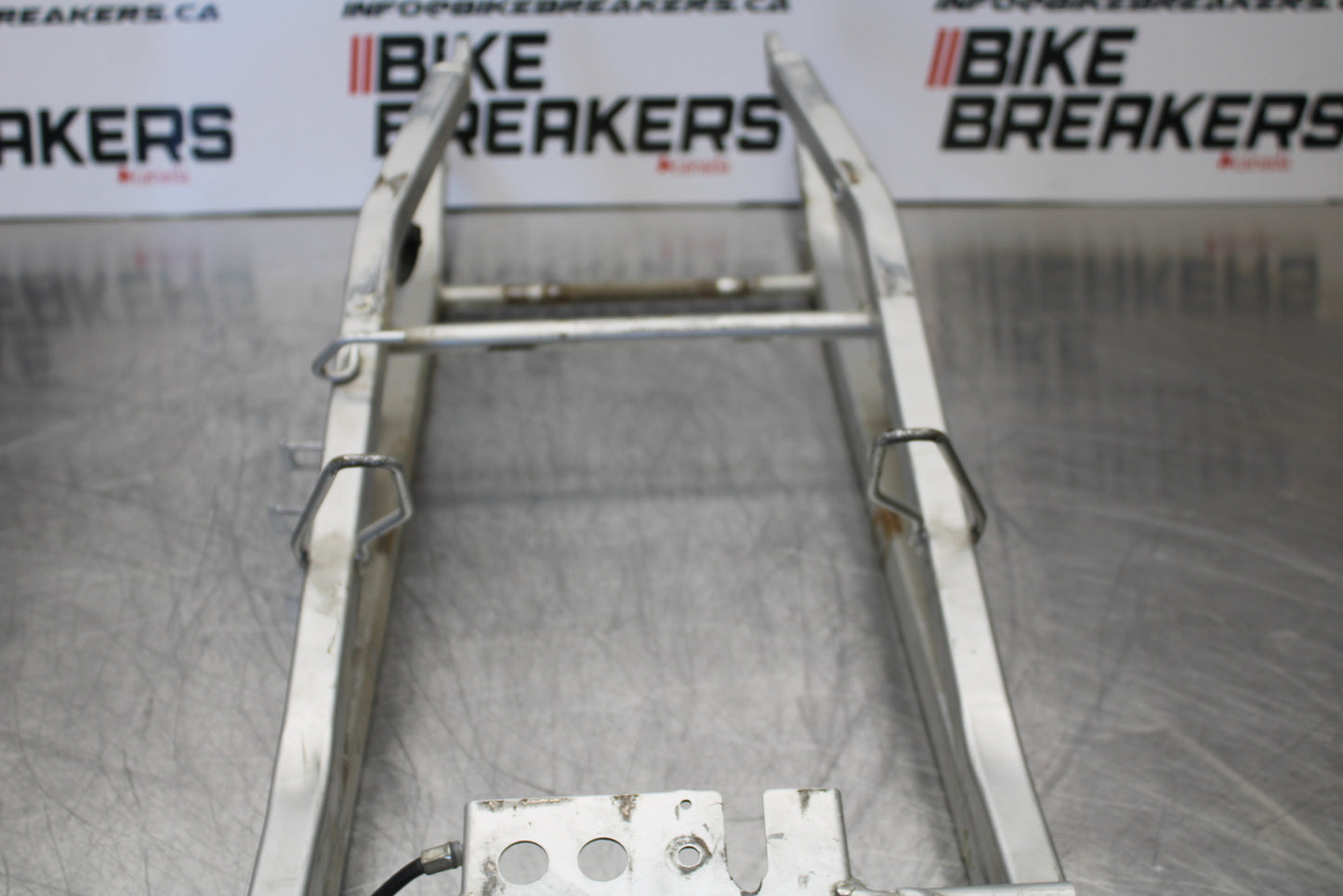 98-05 HONDA SUPER HAWK 1000 VTR1000F REAR SUBFRAME BACK SUB FRAME BB152