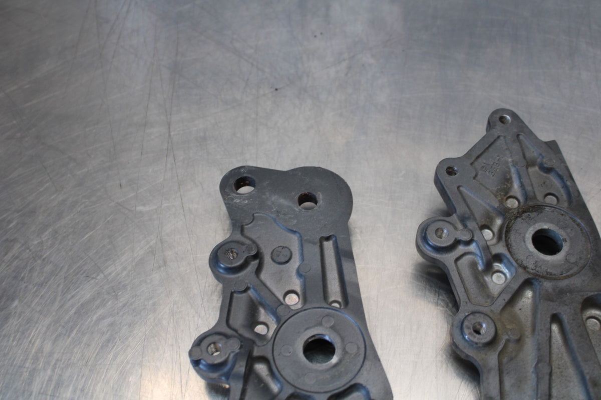 22-25 YAMAHA YZF R7 LEFT RIGHT REARSET REAR SET BRACKETS MOUNTS BB176