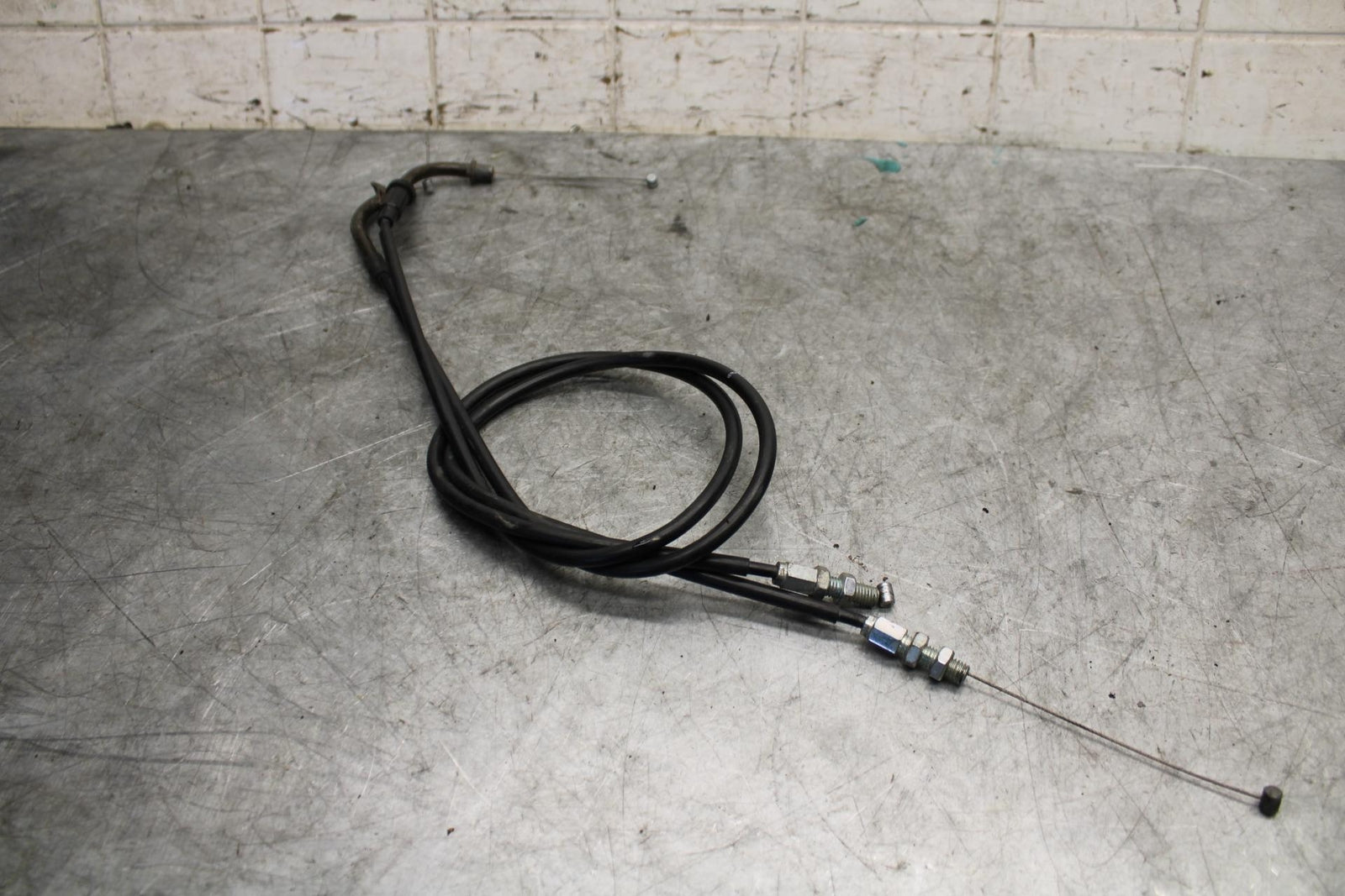 06-07 SUZUKI GSXR750 THROTTLE CABLES LINES 58300-01H00 58300-02H10 BB543
