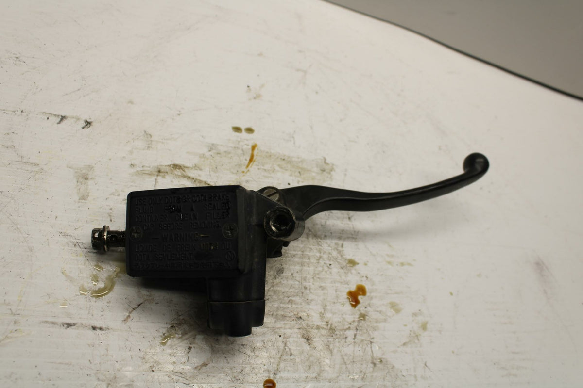 84-85 HONDA V30 MAGNA FRONT BRAKE MASTER CYLINDER LEVER BB251