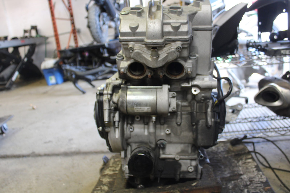 16 APRILIA TUONO V4 1100 ENGINE MOTOR BB905