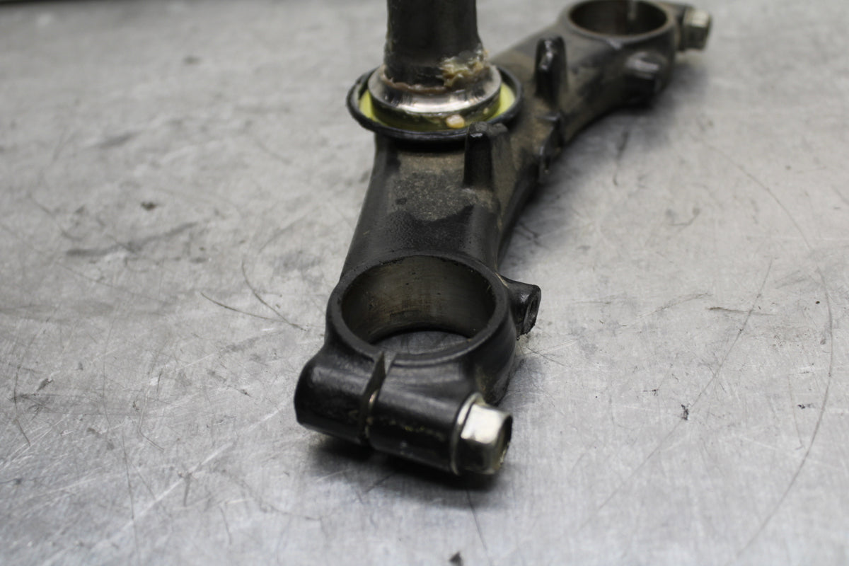 15-16 HONDA CB300F FRONT FORKS CLAMP LOWER TRIPLE TREE STEM BB740