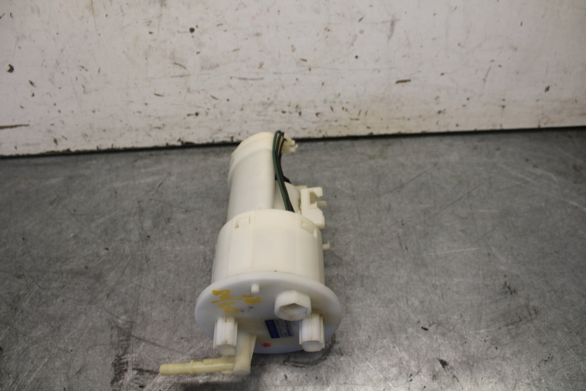 07-08 YAMAHA YZF R1 FUEL PUMP GAS PETROL SENDER UNIT 4C8-13907-01-00  BB676