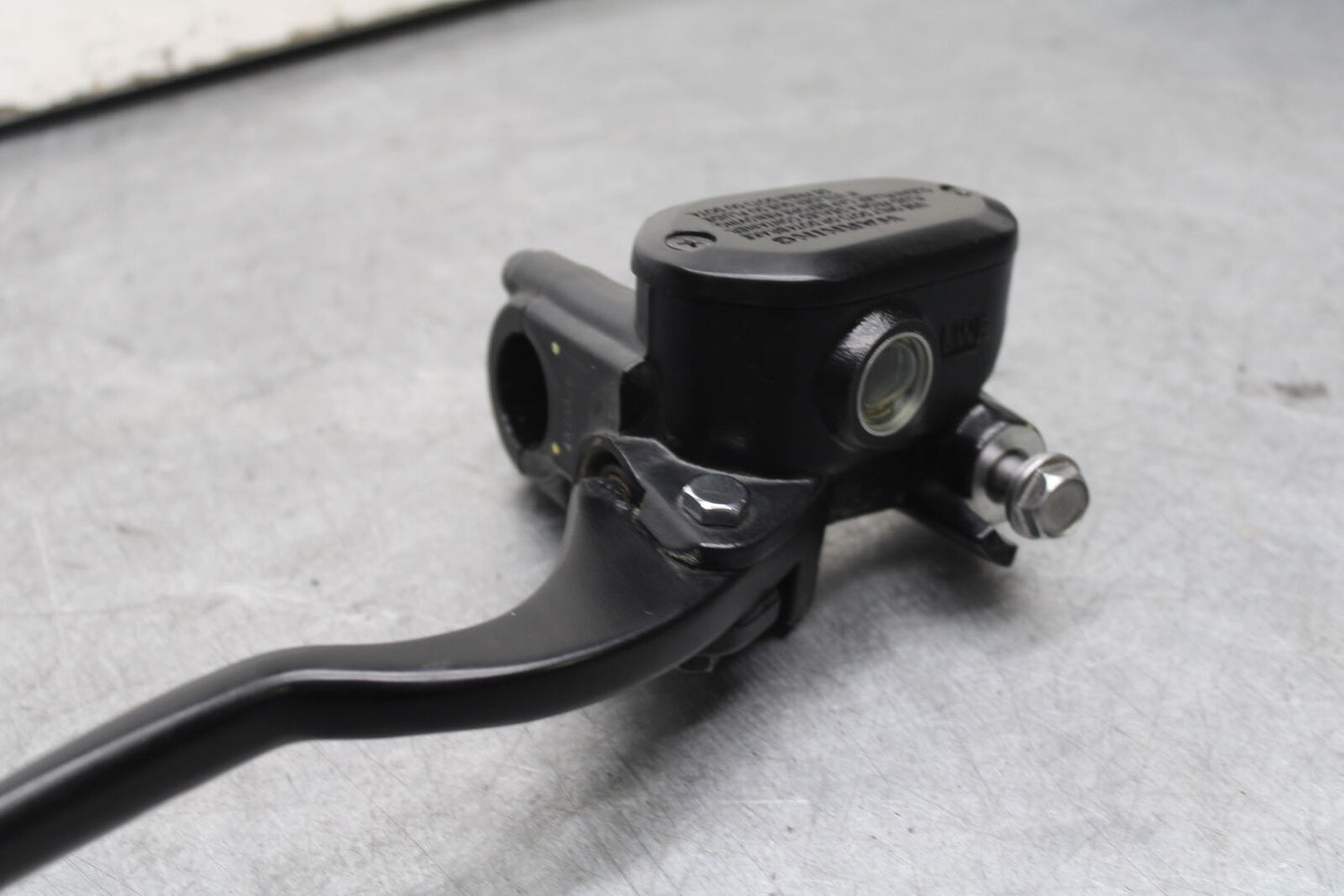 18-23 KAWASAKI NINJA 400 FRONT BRAKE MASTER CYLINDER w/ LEVER BB660