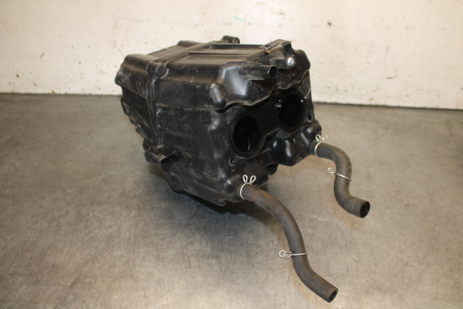 13-15 HONDA CBR500R AIRBOX AIR INTAKE FILTER BOX 17225-MGZ-D00 BB704