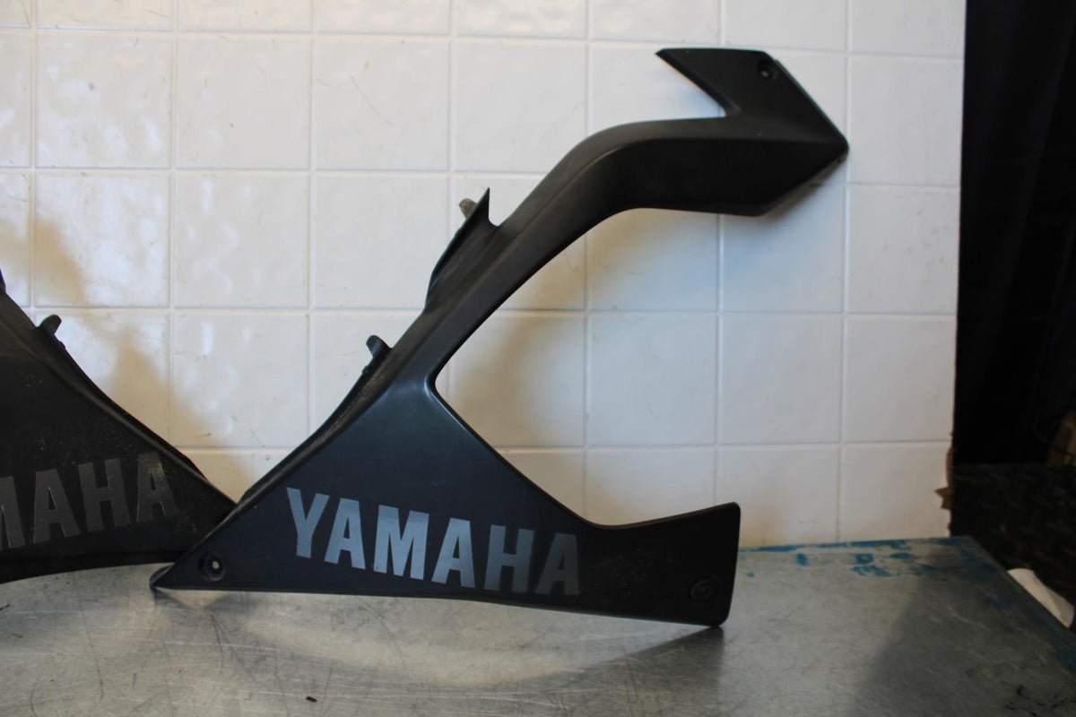 17-18 YAMAHA YZF R3 LOWER BOTTOM BELLY FAIRING COWL BB438 