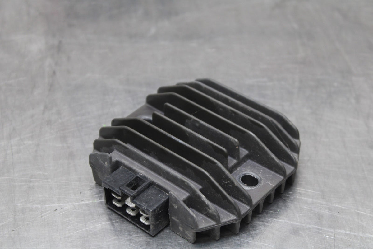 09 KAWASAKI NINJA 250R RECTIFIER VOLTAGE REGULATOR BB824