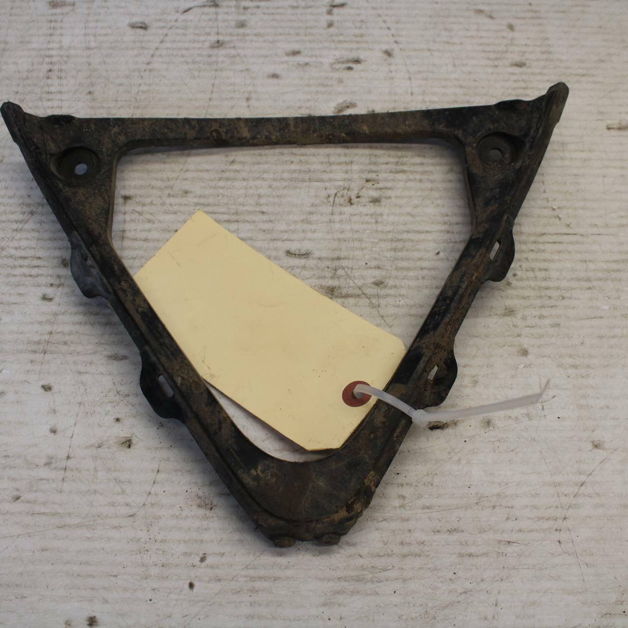 08-09 SUZUKI GSXR600 FRONT LOWER INNER EXHAUST V FAIRING COWL GUARD BB156B