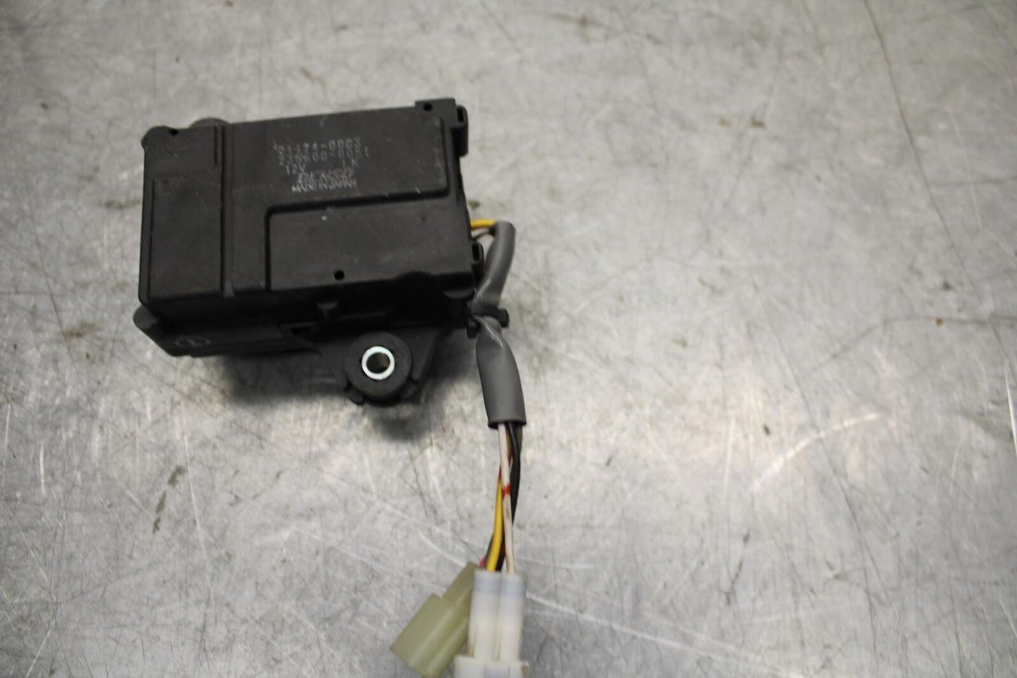 2008 Kawasaki Ninja ZX10R ZX1000E EXHAUST VALVE SERVO MOTOR 21174-0005 BB524