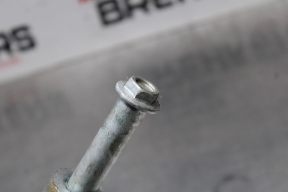 15 SUZUKI BOULEVARD C50 REAR AXLE BACK WHEEL RIM PIVOT BOLT AXEL BB775