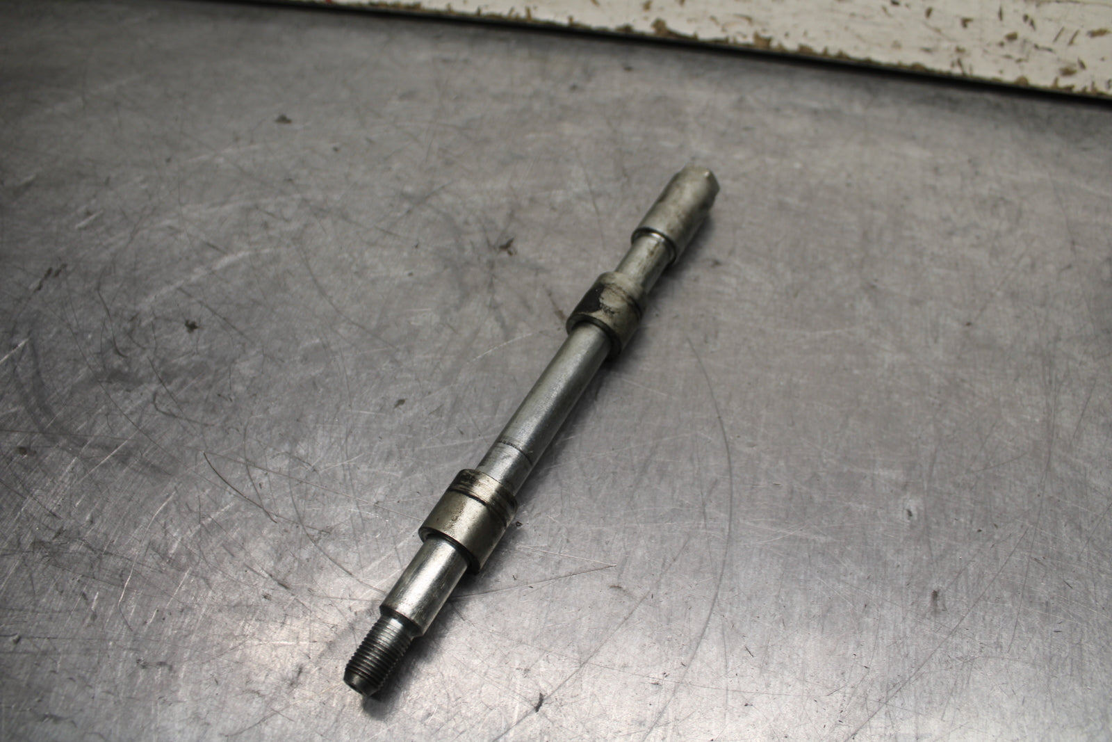 15-16 HONDA CB300F FRONT WHEEL RIM AXLE PIVOT BOLT BB740