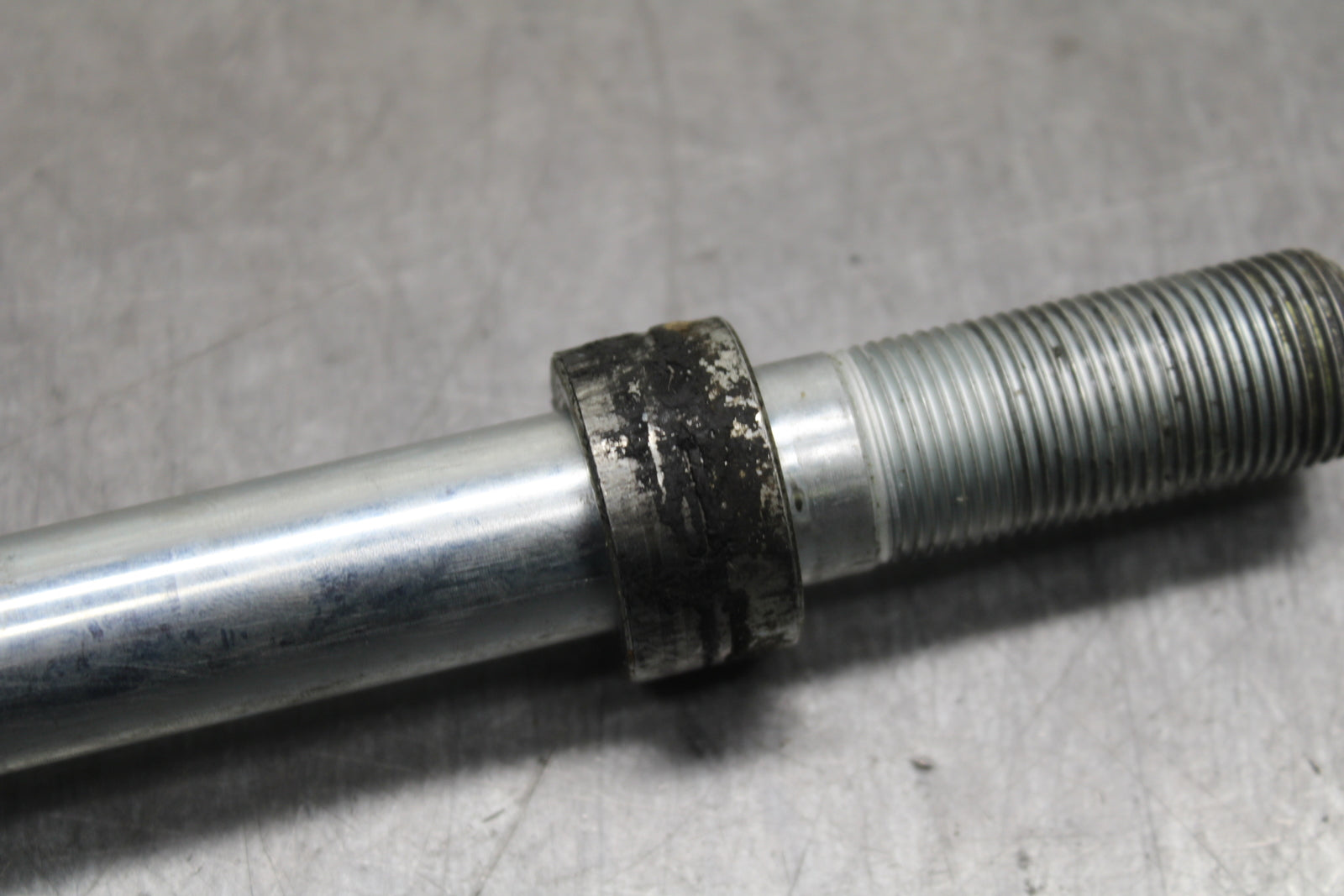 12-17 KAWASAKI NINJA 650 FRONT WHEEL RIM AXLE PIVOT BOLT BB129