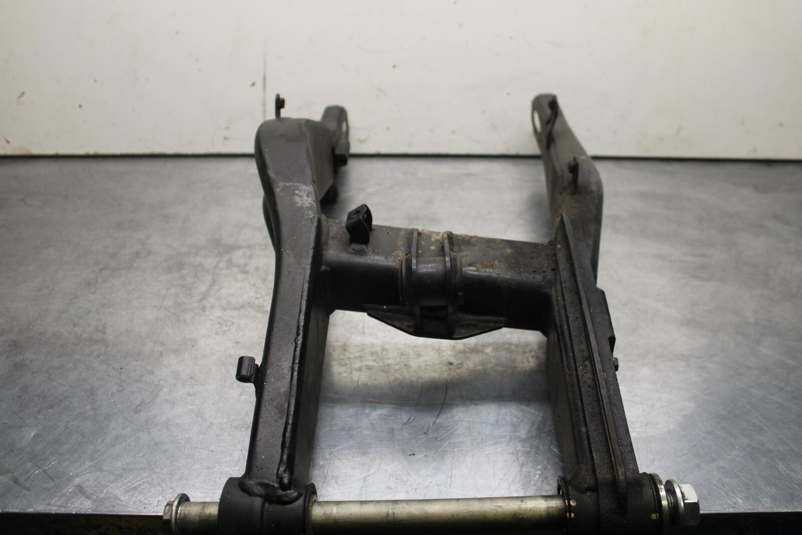 12-17 KAWASAKI ER-6N Z650 REAR SWINGARM BACK SUSPENSION SWING ARM BB607