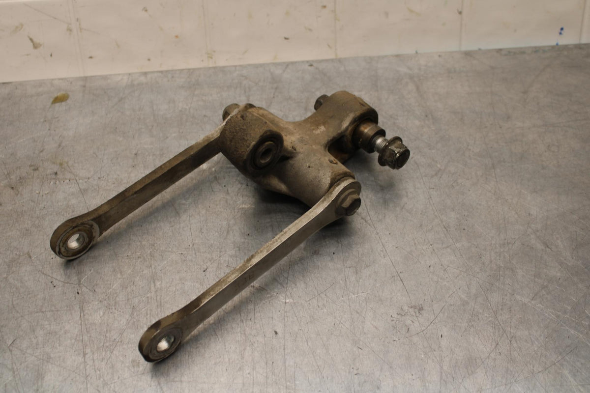 1999 Suzuki GSXR600 REAR DOGBONE SHOCK LINKAGE LINK 62600-34820 BB580