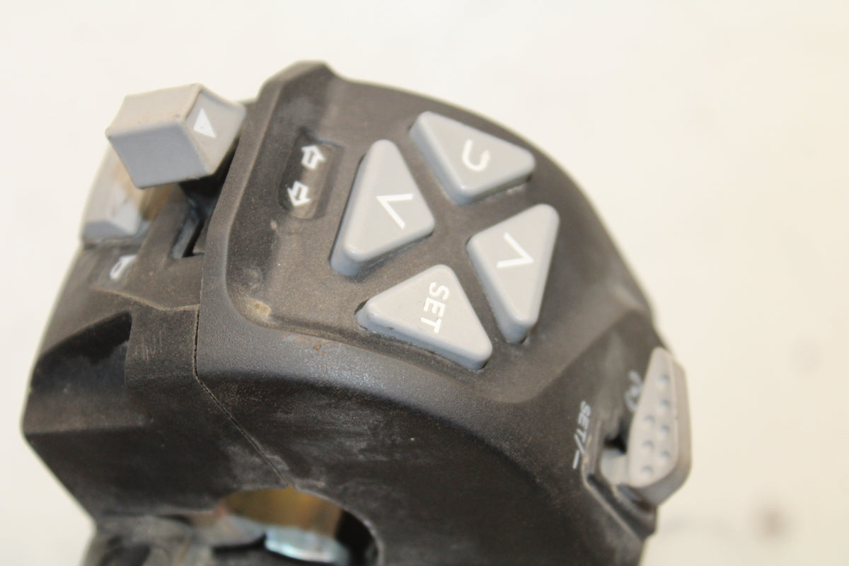 21-24 KTM 890 ADVENTURE R LEFT CLIP ON HANDLE HORN SIGNALS SWITCH SWITCHES BB723