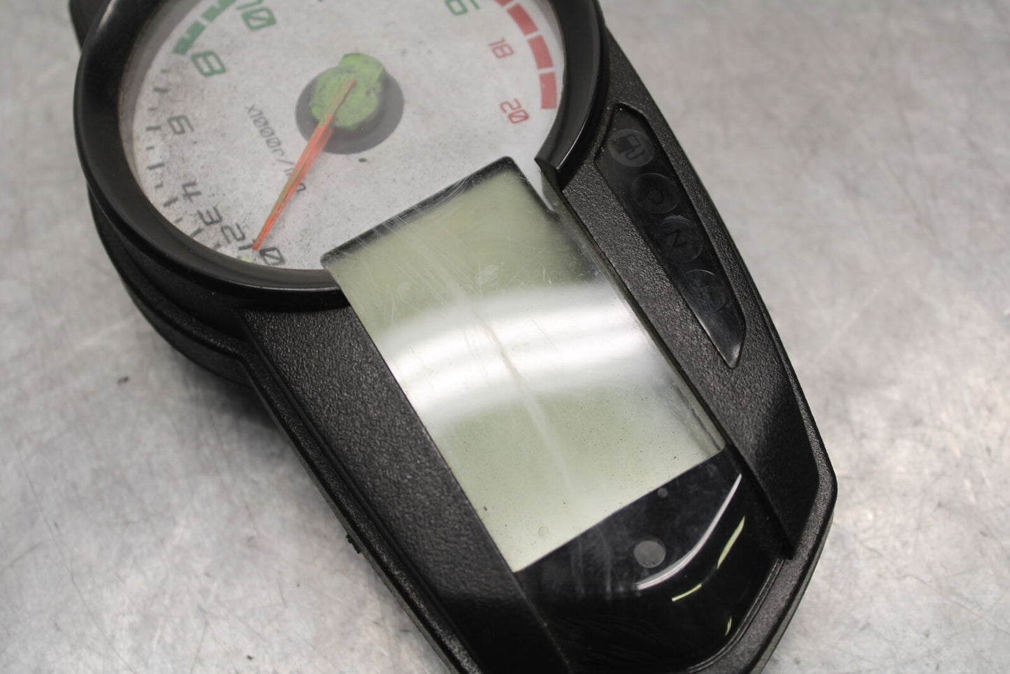 09-12 KAWASAKI NINJA ZX6R SPEEDO TACH GAUGES DISPLAY CLUSTER SPEEDOMETER BB656