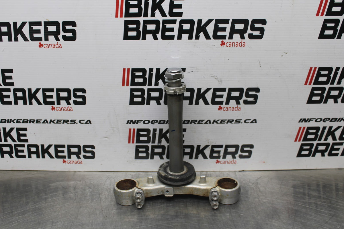 06 SUZUKI SV650S FRONT FORKS CLAMP LOWER TRIPLE TREE STEM BB783