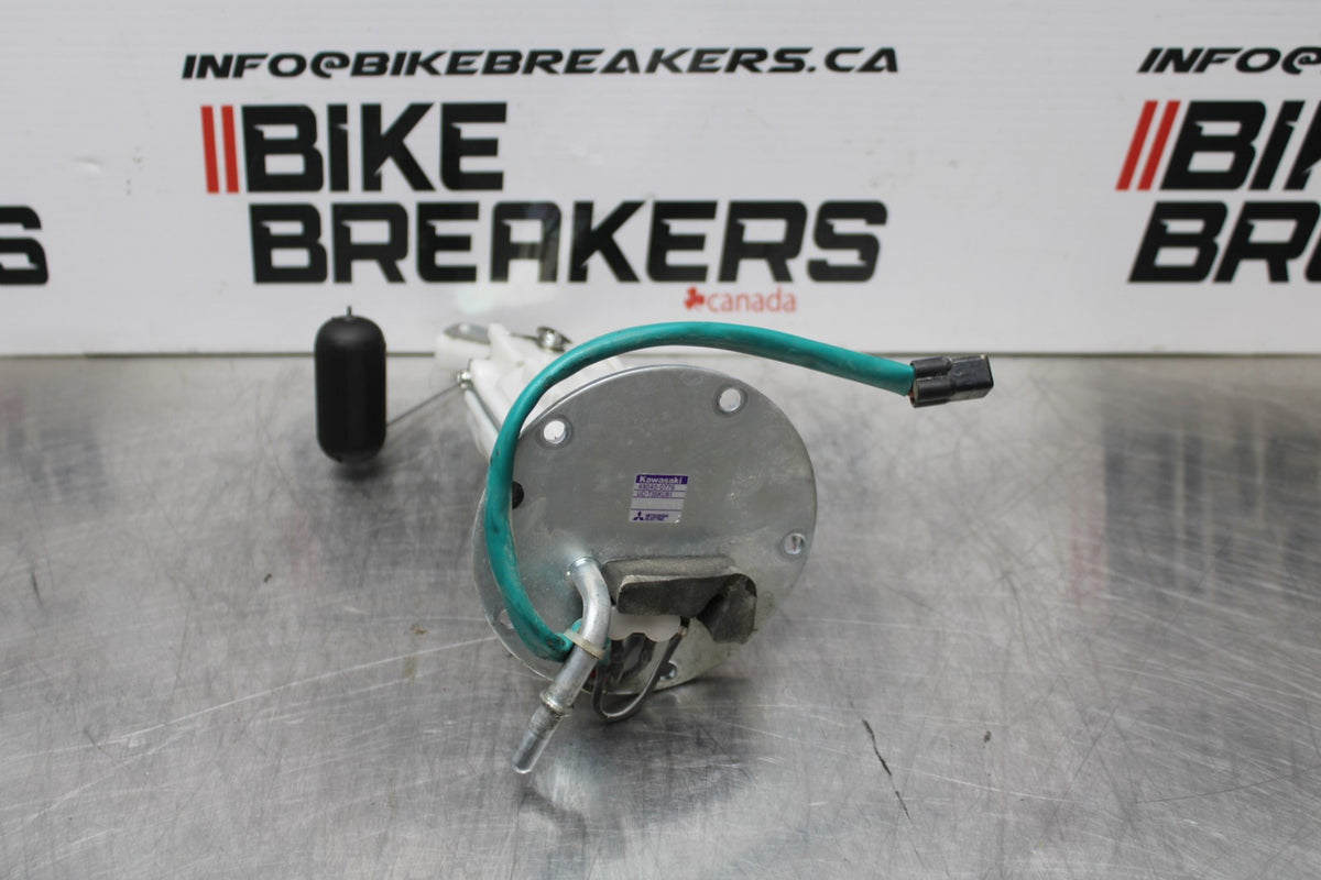 19-23 KAWASAKI NINJA ZX6R FUEL PUMP GAS PETROL SENDER UNIT BB188