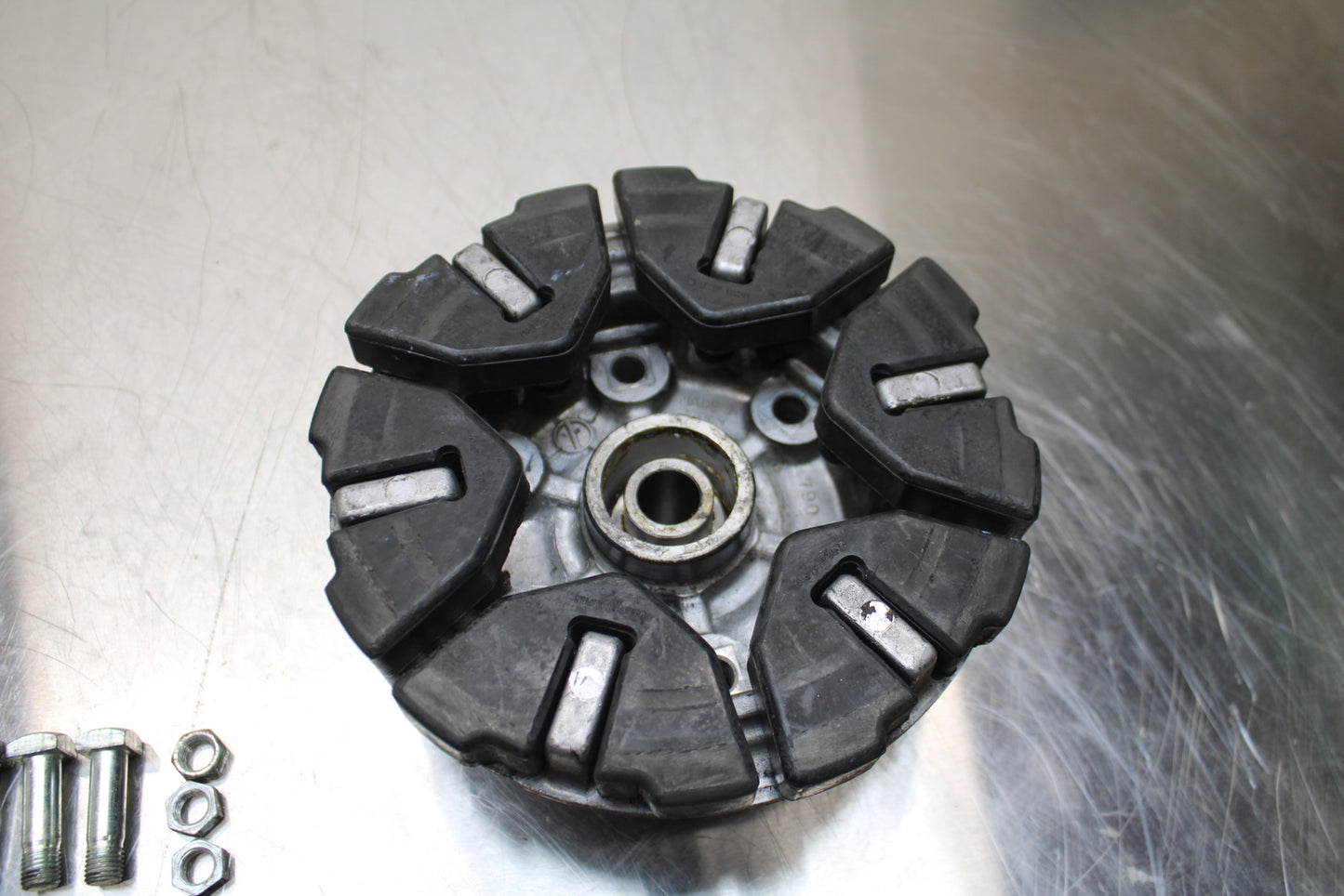 86 SUZUKI GS750ES REAR HUB & SHOCK DAMPERS CUSH ABSORBERS BB140