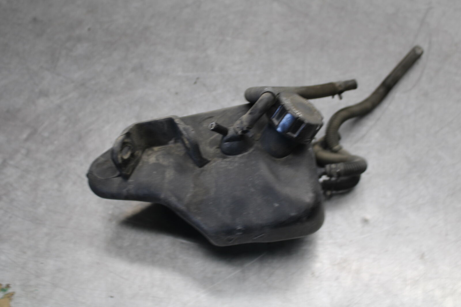 85-86 SUZUKI MADURA 1200 COOLANT WATER TANK RESERVOIR BOTTLE  BB691
