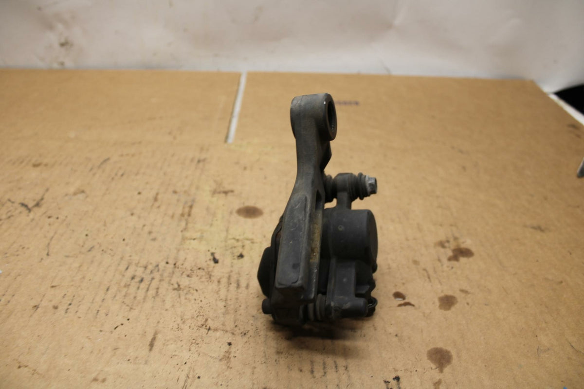 15-17 YAMAHA YZF R3 REAR BACK BRAKE CALIPER W MOUNT BRACKET BB380