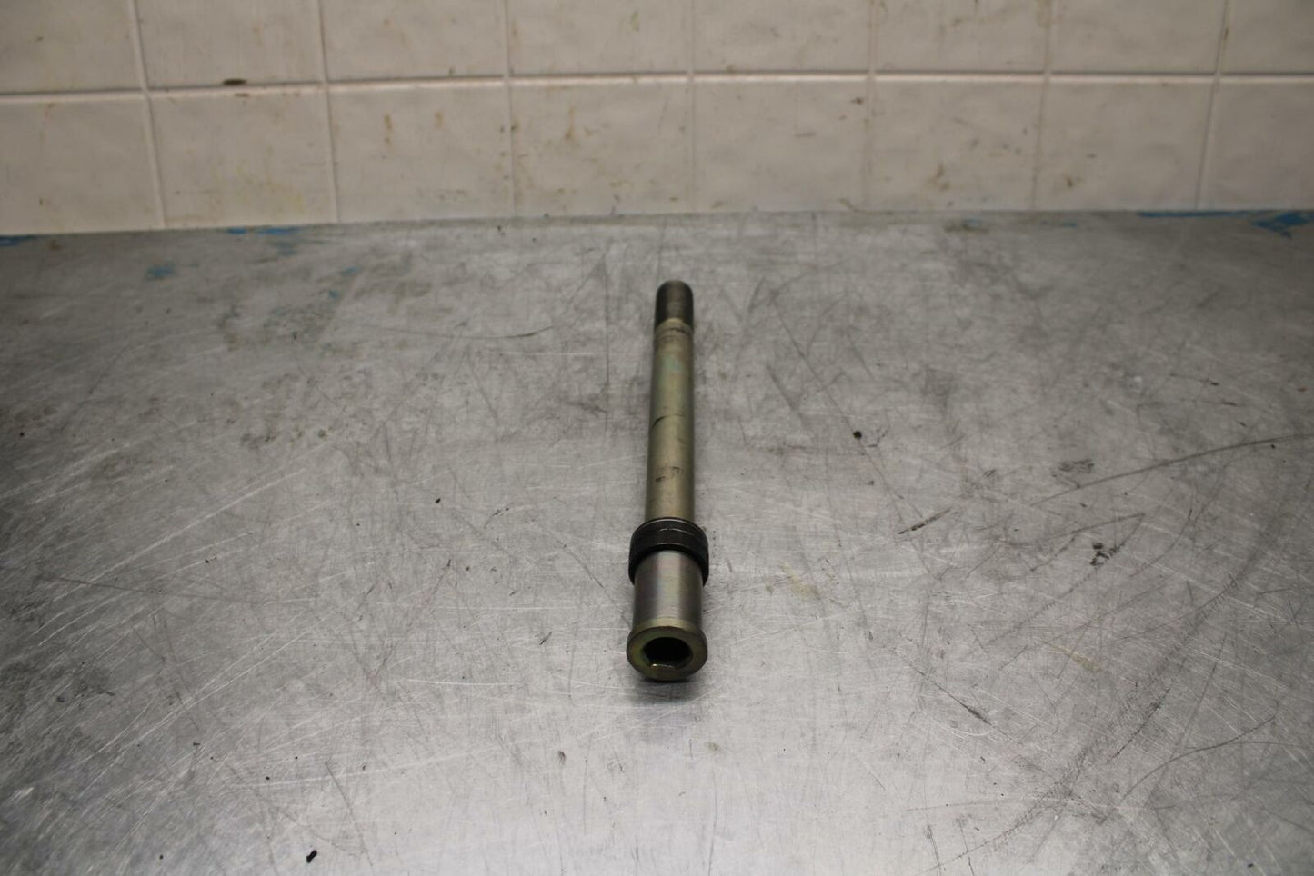 10-13 KAWASAKI Z1000 FRONT WHEEL RIM AXLE PIVOT BOLT  BB421