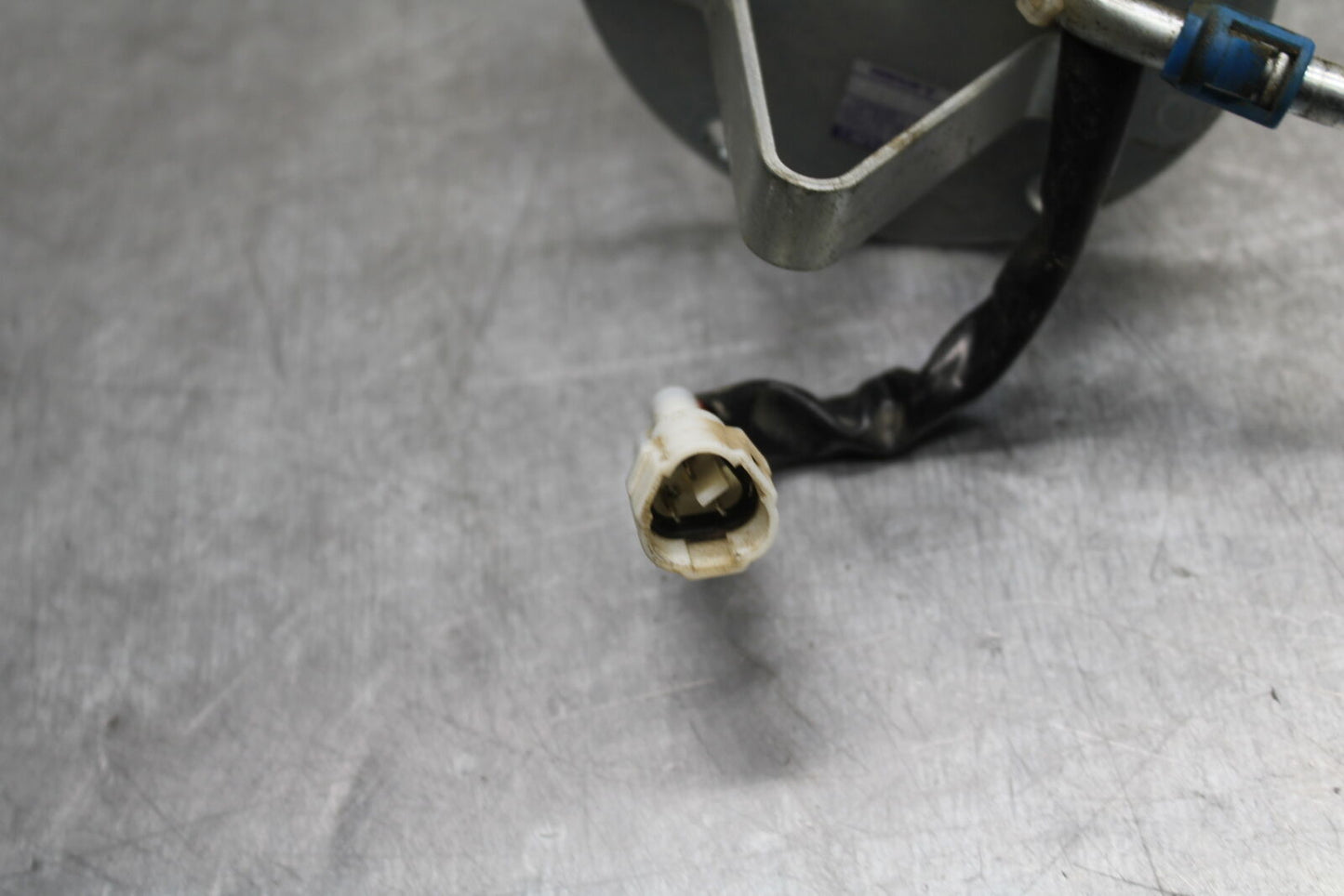 08-10 SUZUKI GSXR 600 FUEL PUMP GAS PETROL SENDER UNIT  BB721