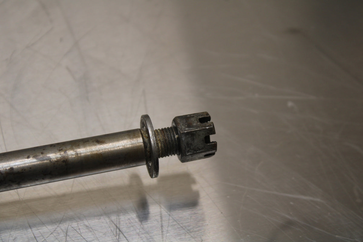 86 SUZUKI GS750ES FRONT WHEEL RIM AXLE PIVOT BOLT BB140