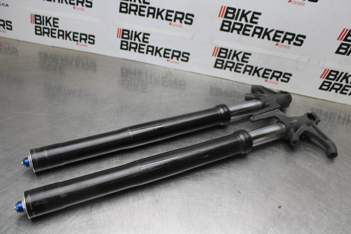 12 TRIUMPH STREET TRIPLE R FRONT FORKS SHOCK SUSPENSION SET PAIR BB914