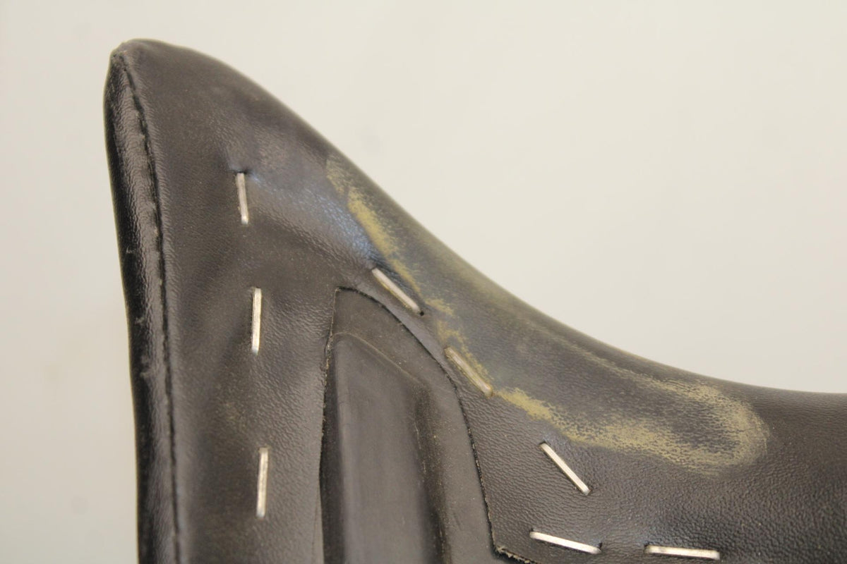 11-19 HONDA CBR125R FRONT DRIVERS SEAT PAD SADDLE BB102
