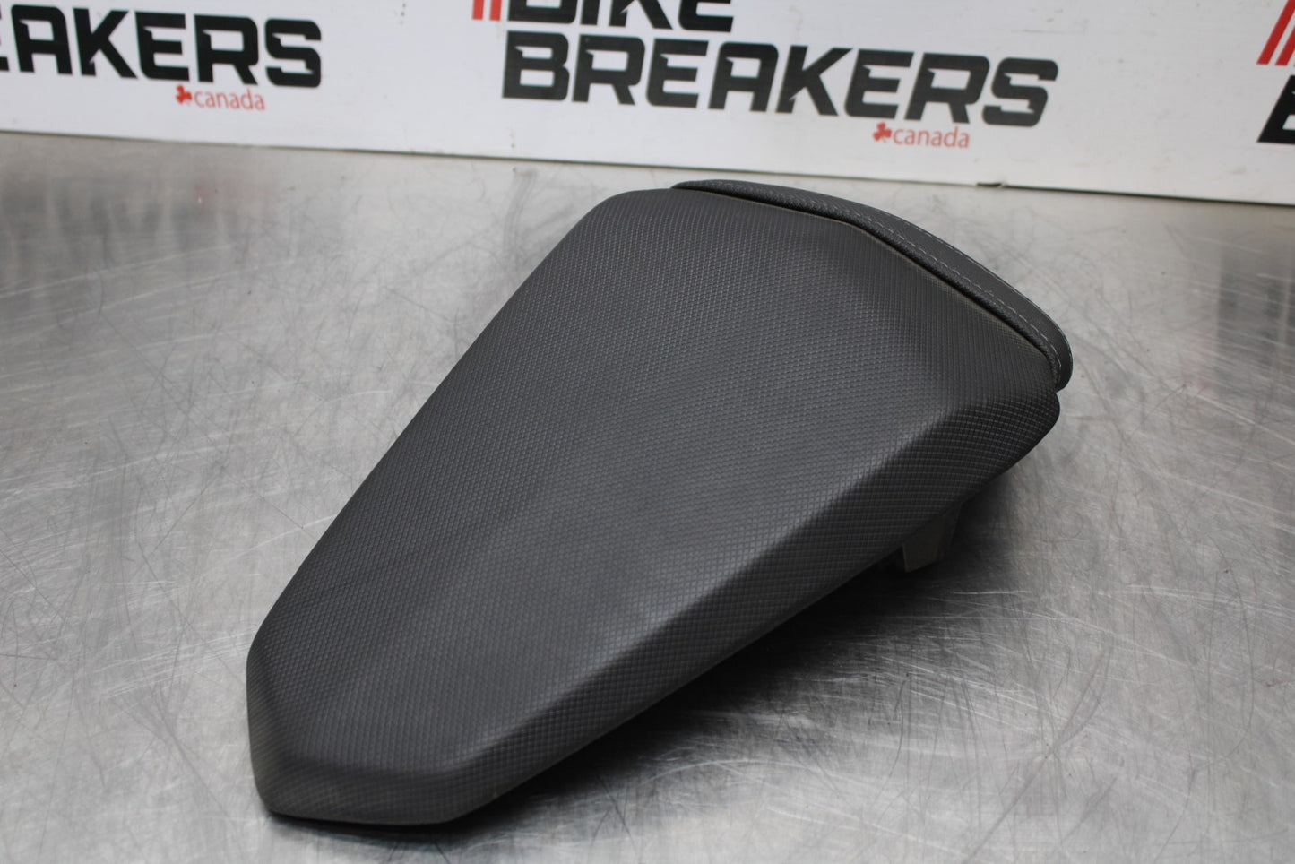 18-23 KAWASAKI NINJA 400 EX400 ABS REAR BACK PASSENGER SEAT PAD SADDLE BB177