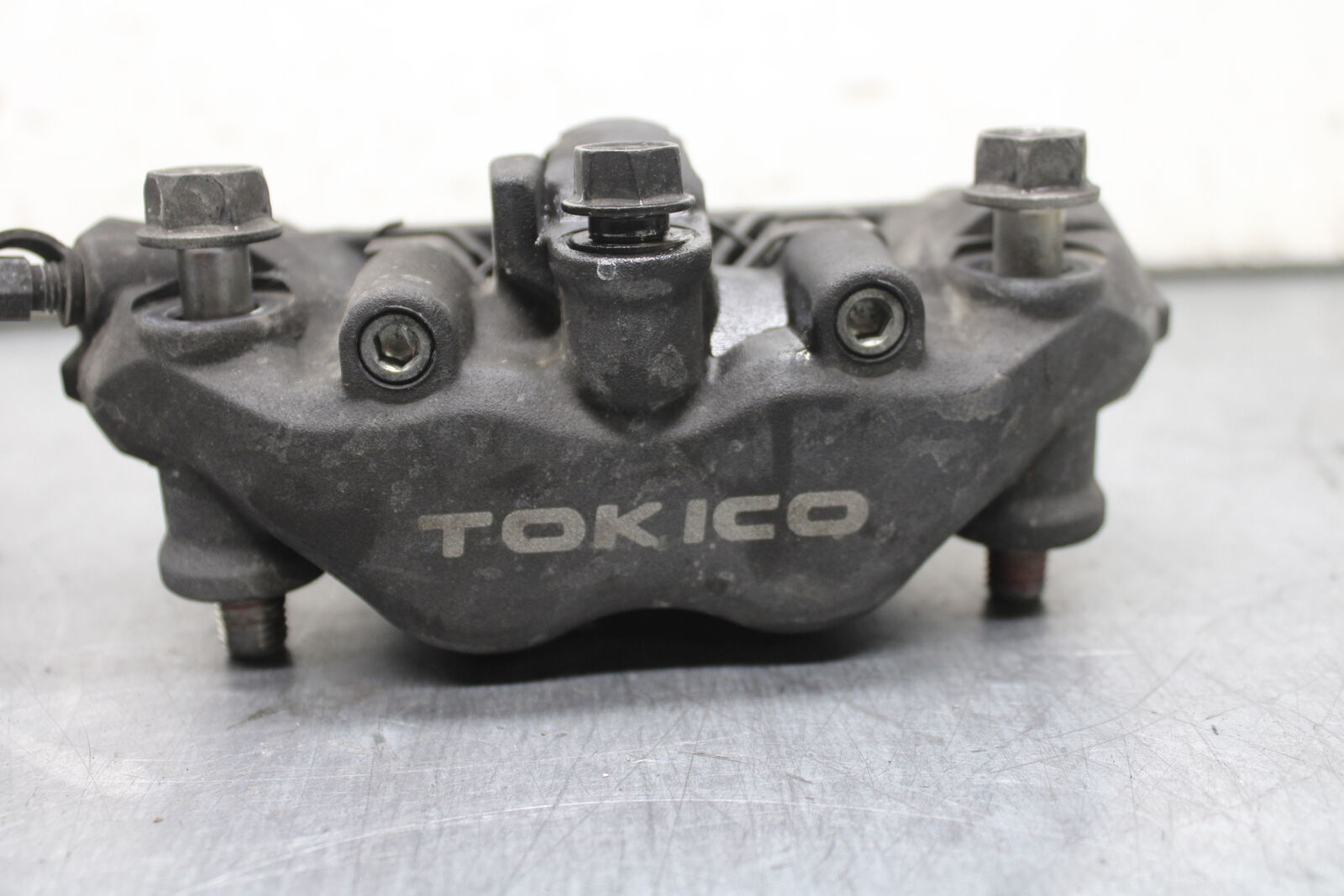 05-06 HONDA CBR600RR RIGHT LEFT FRONT BRAKE CALIPER SET PAIR CALIPERS BB727