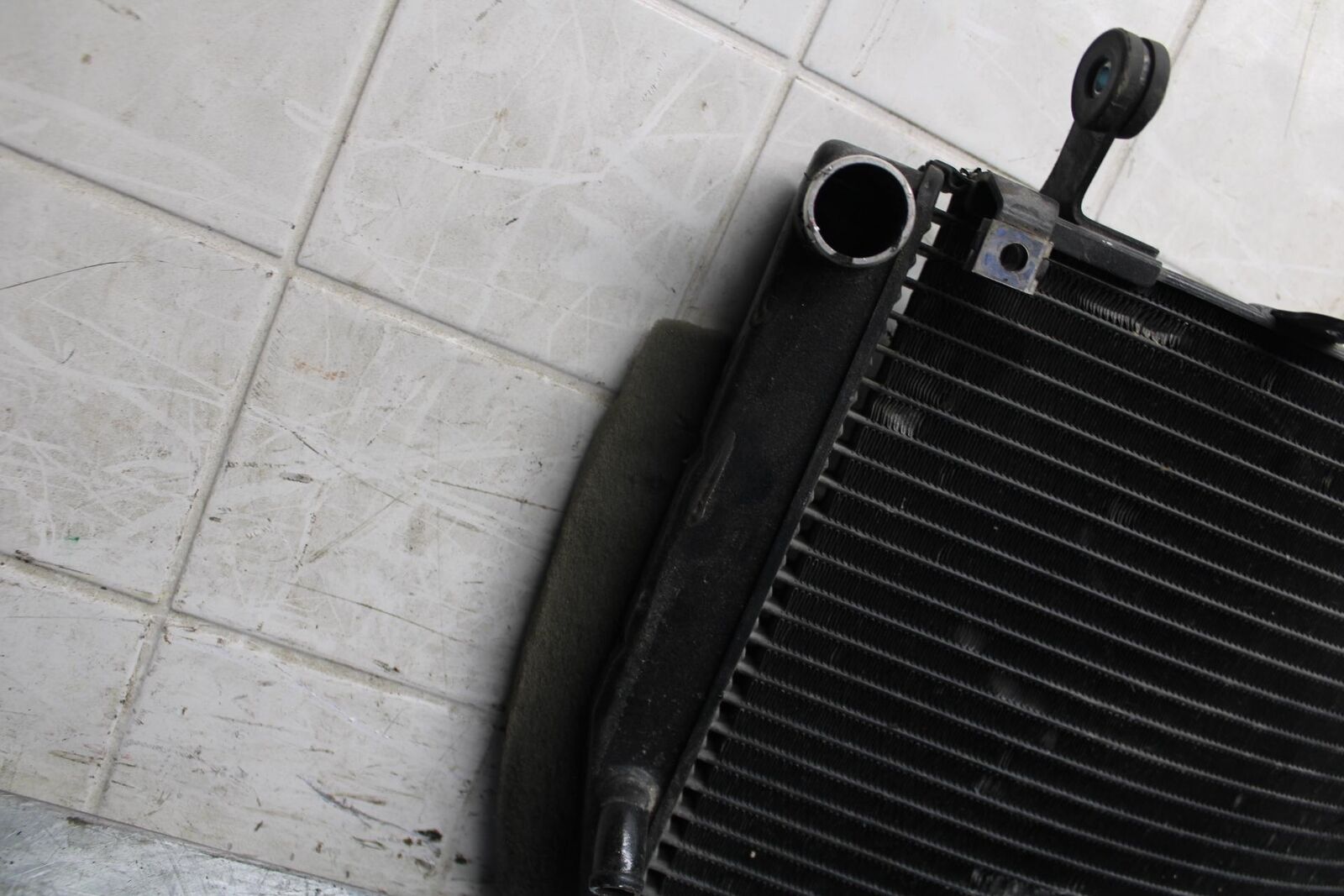2003 Yamaha YZF R6 ENGINE RADIATOR MOTOR COOLER COOLING RADIATER BB539