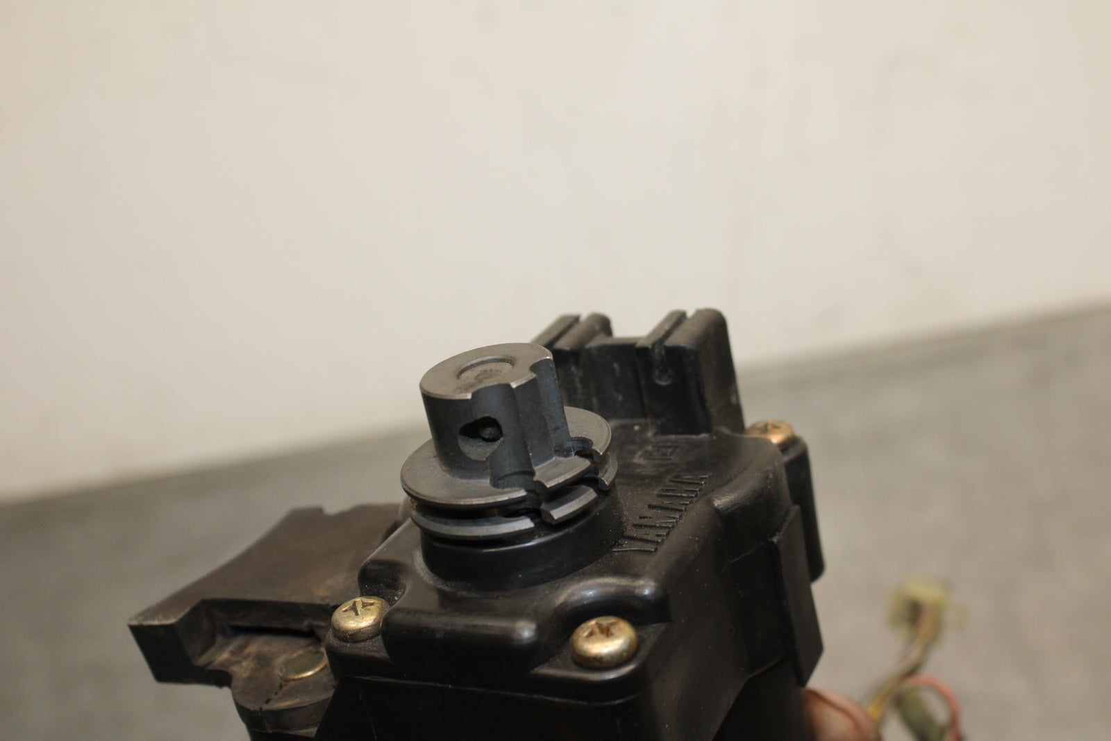 00-01 YAMAHA YZF R1 EXHAUST VALVE SERVO MOTOR BB755
