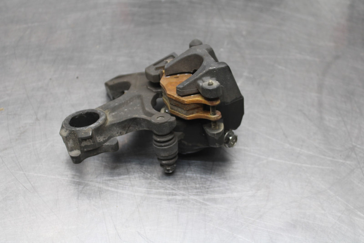 08-10 SUZUKI GSXR750 REAR BACK BRAKE CALIPER W MOUNT BRACKET BB854