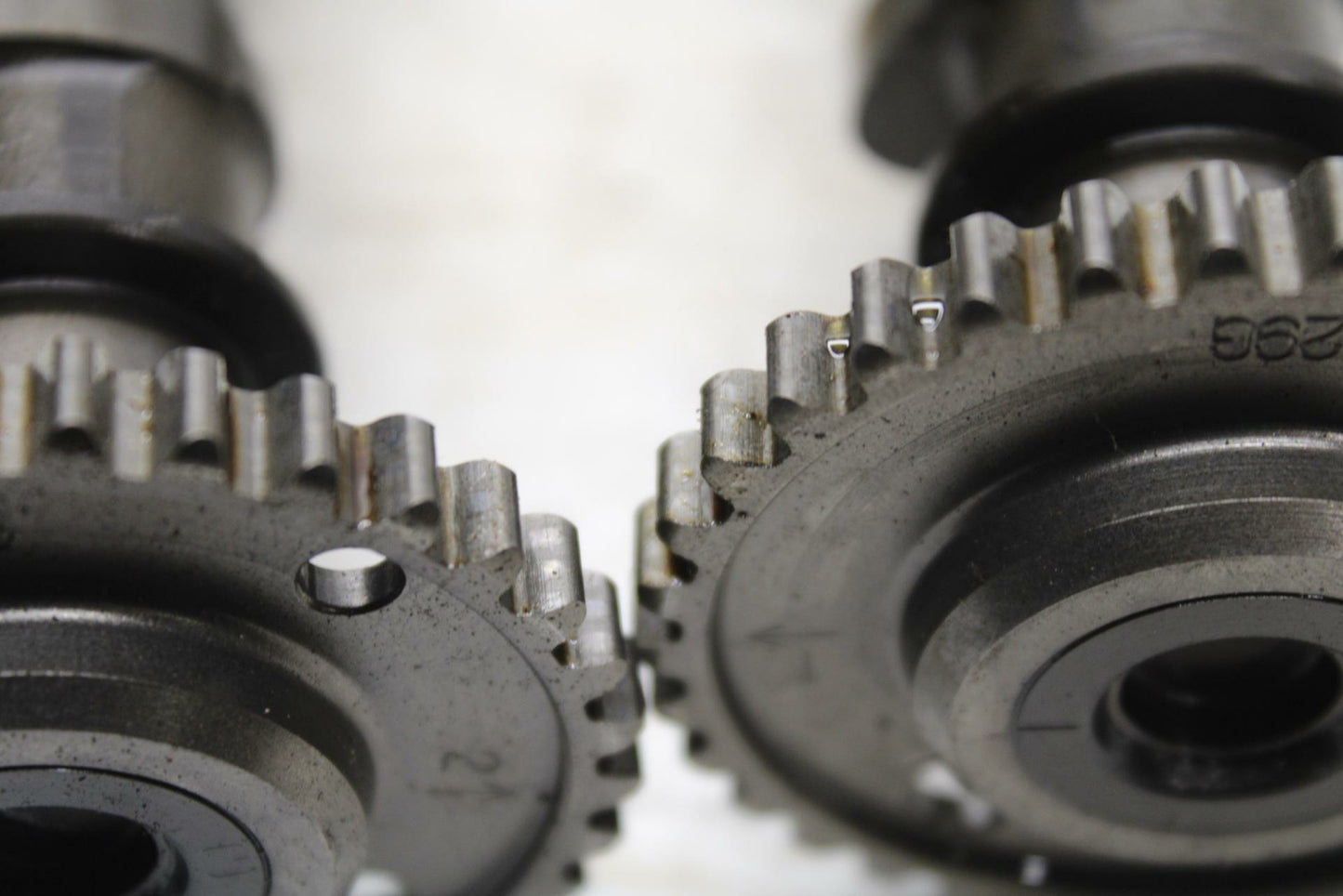 04-05 SUZUKI GSXR600 CAMSHAFT CAMS CAM SHAFTS  BB245