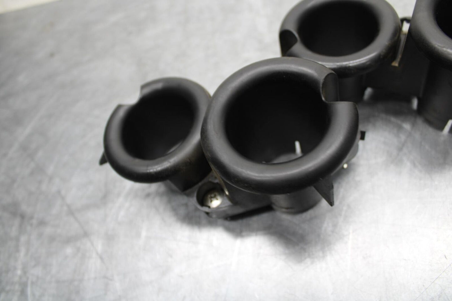 05-06 HONDA CBR600RR  INTAKE VELOCITY STACKS 17225-MEE-000 17226-MEE-000 BB479
