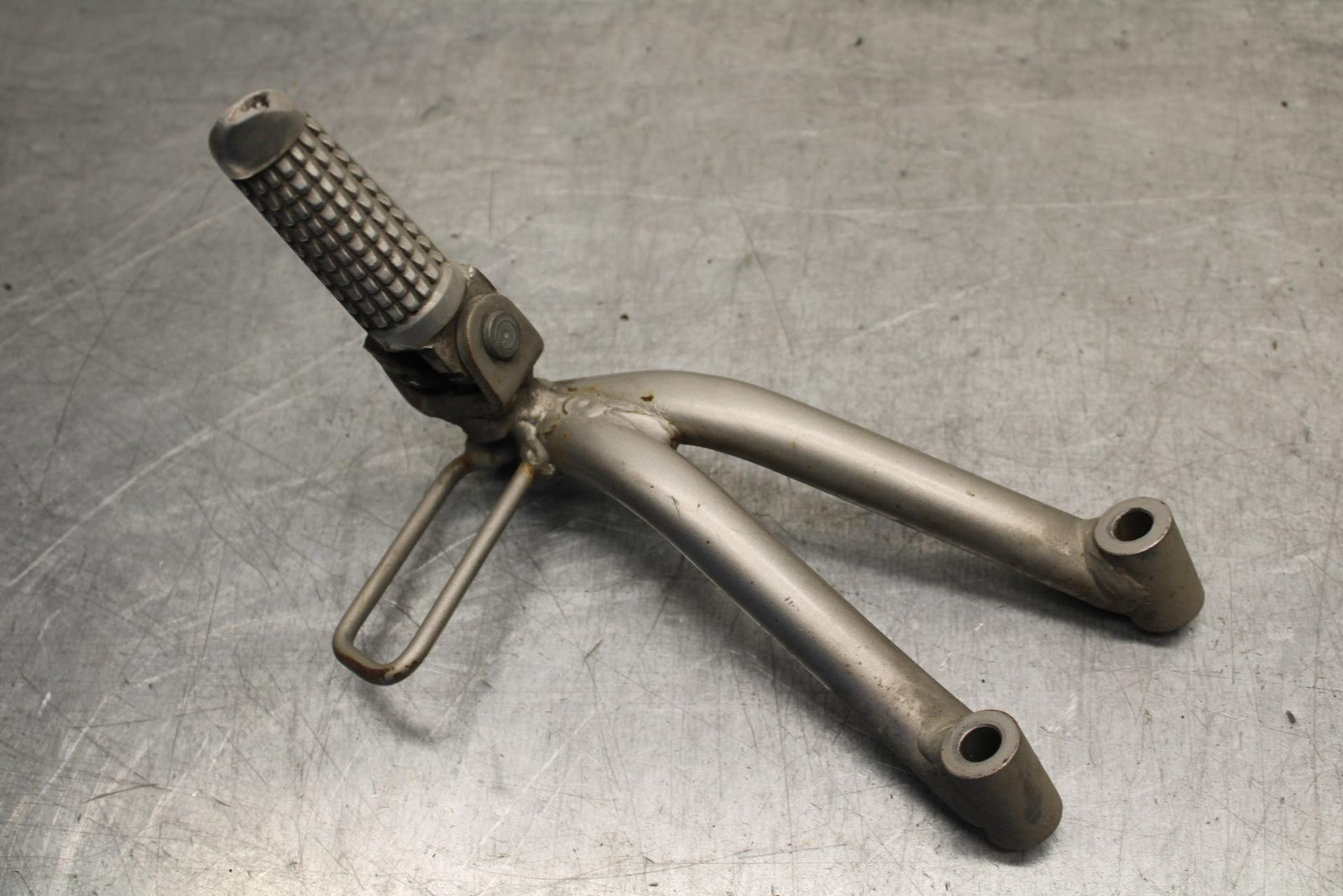 1995 Suzuki RF600R REAR FOOT RESTS PEGS STEPS SET PAIR BB615