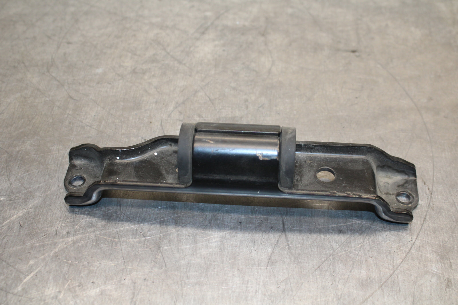 12-13 KAWASAKI Z1000 GAS TANK FUEL CELL PETROL RESERVOIR BRACKET MOUNT BB743