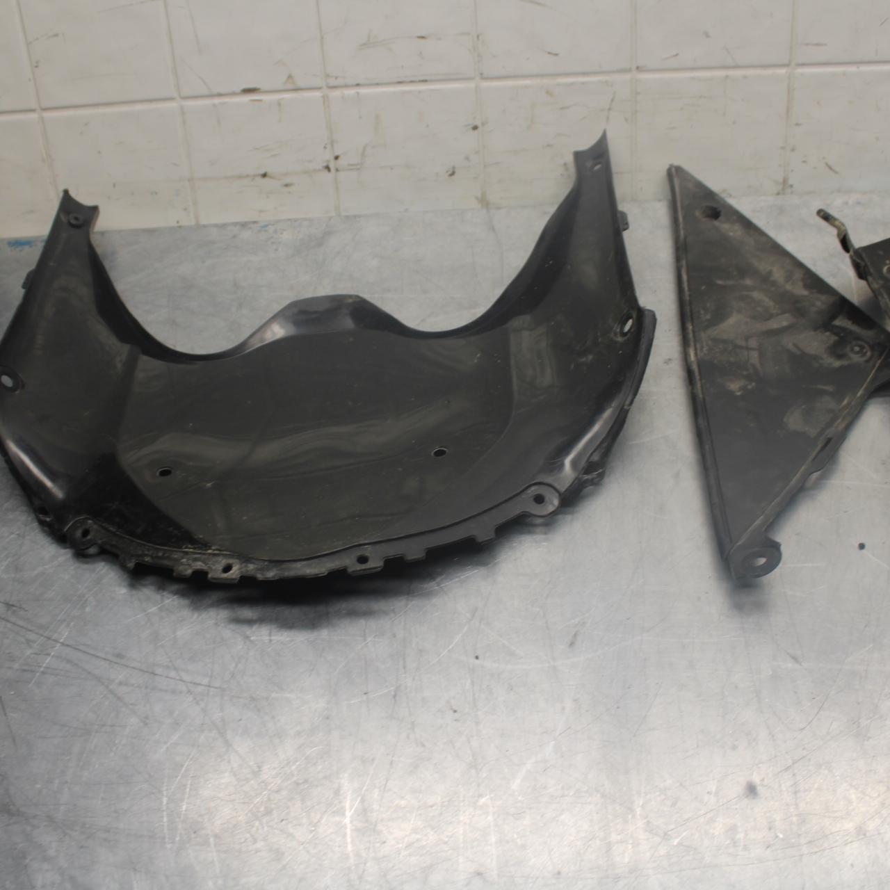 15-21 SUZUKI GSXR600 INNER FAIRING COWL TRIM COVER PANEL  BB460