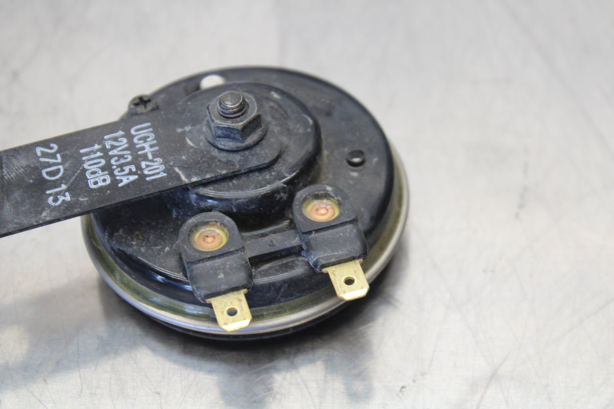 23 YAMAHA YZF R3 HORN SIGNAL BB147