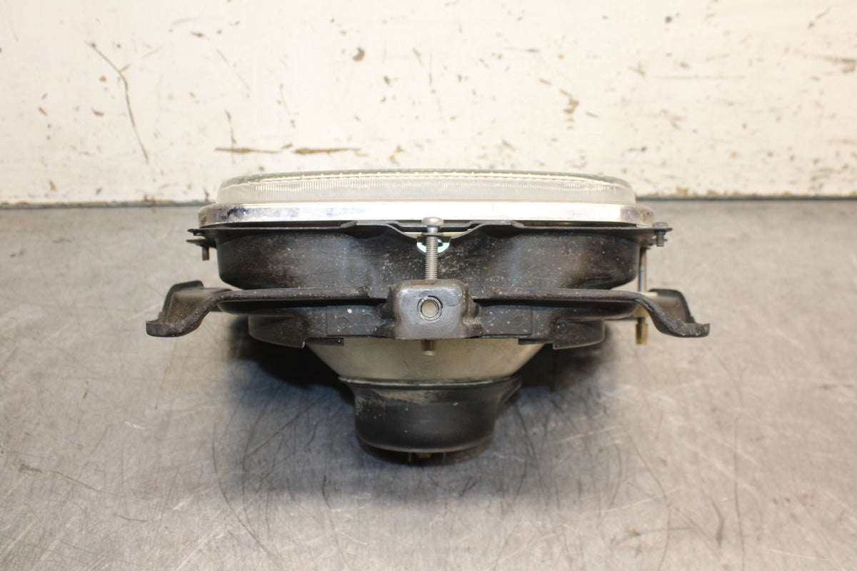 84 HONDA INTERCEPTOR 750 VF750F FRONT HEADLIGHT HEAD LIGHT LAMP BB108