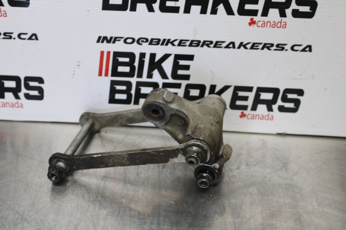 07-08 KAWASAKI NINJA ZX6R REAR DOGBONE SHOCK LINKAGE LINK BB175