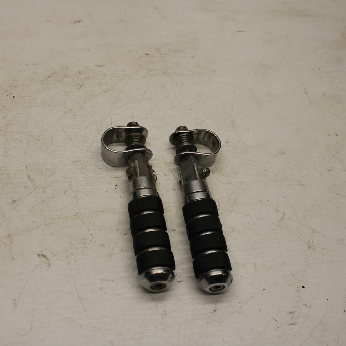 00-07 HONDA SHADOW SABRE 1100 HIGHWAY FOOT RESTS PEGS STEPS SET PAIR BB350